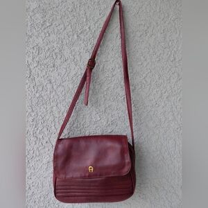 Vintage Etienne Aigner Elegant Burgundy Shoulder Bag